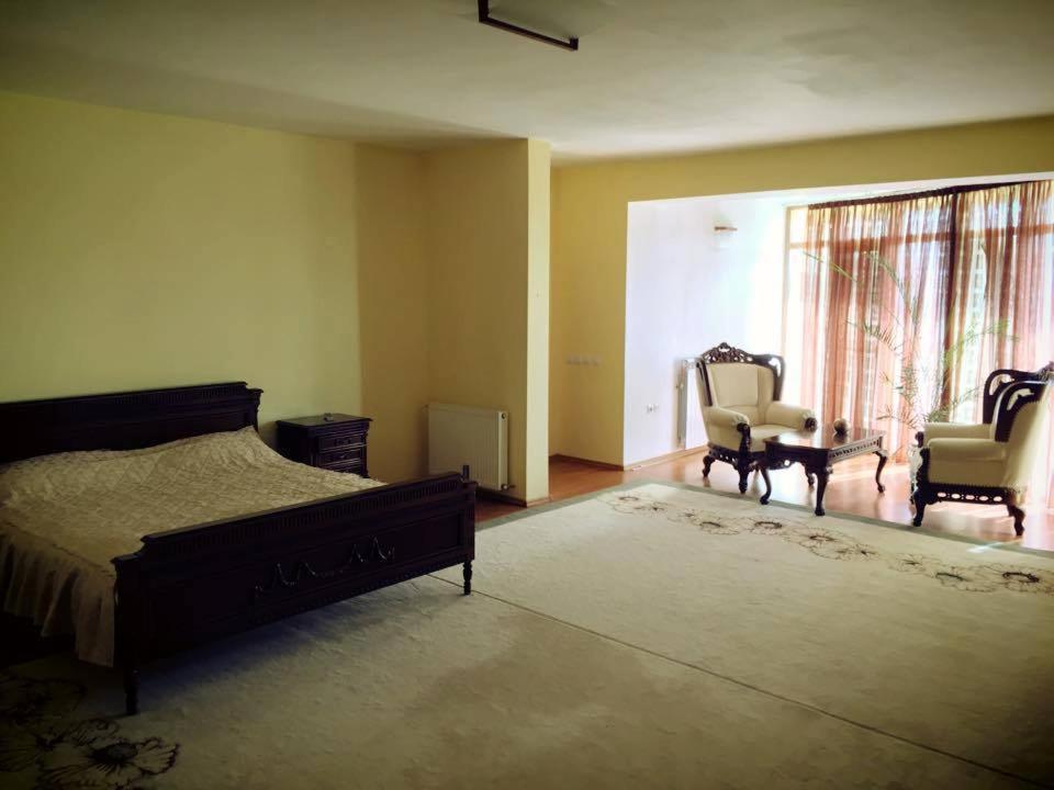 Pensiunea Casa Benko Bacau Luaran gambar