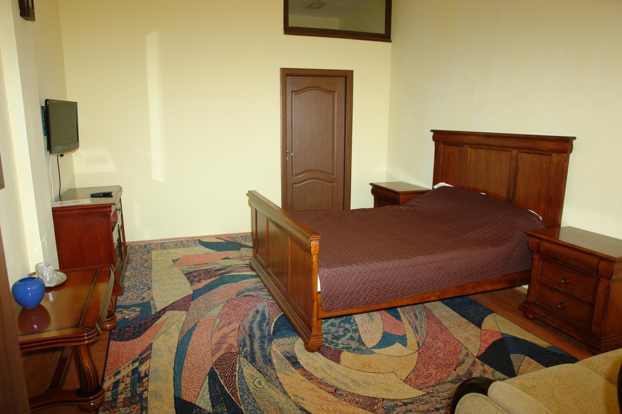 Pensiunea Casa Benko Bacau Luaran gambar