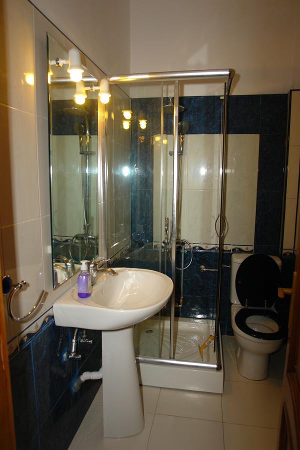 Pensiunea Casa Benko Bacau Luaran gambar